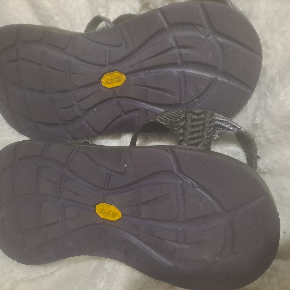 Chacos - Picture 2 of 5